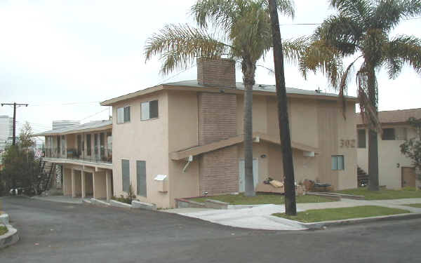 302 Maryland St in El Segundo, CA - Foto de edificio - Building Photo