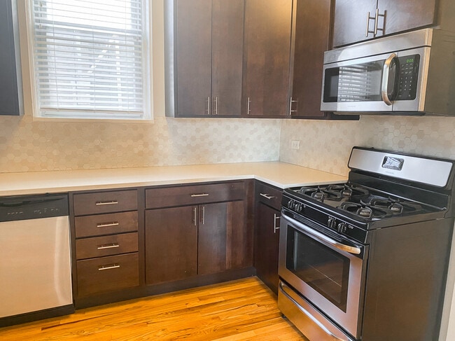 1514 N Honore St in Chicago, IL - Building Photo - Building Photo