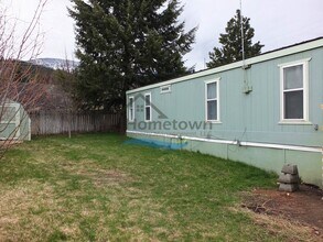 8870 W Mdw Brk in Rathdrum, ID - Building Photo - Building Photo