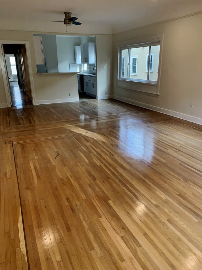644 N Genesee Ave, Unit 644