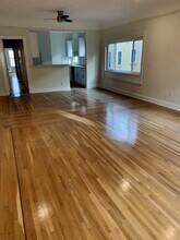 642 N Genesee Ave, Unit 642 in Los Angeles, CA - Building Photo - Building Photo