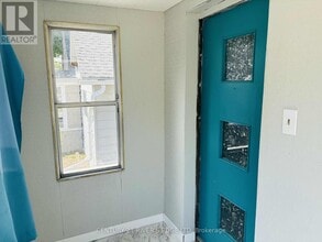 107 Bethune St in Brockville, ON - Building Photo - Building Photo