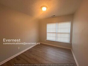 3735 Shenfield Dr in Union City, GA - Building Photo - Building Photo