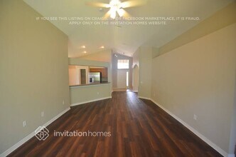12608 Kings Lake Dr in Gibsonton, FL - Building Photo - Building Photo