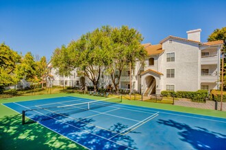 Windsor on White Rock Lake in Dallas, TX - Building Photo - Building Photo