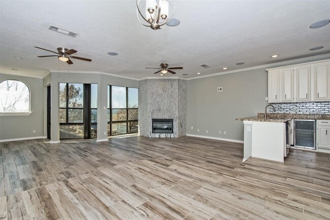property at 458 Yacht Club Dr