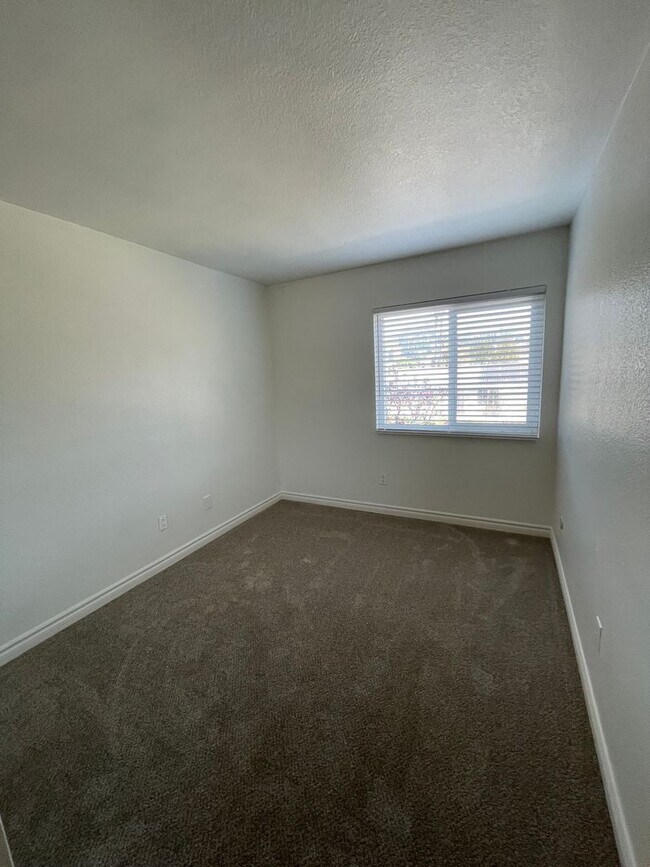 12719 Robison Blvd in Poway, CA - Building Photo - Building Photo
