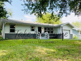 1941 S Sagamont Ave in Springfield, MO - Building Photo