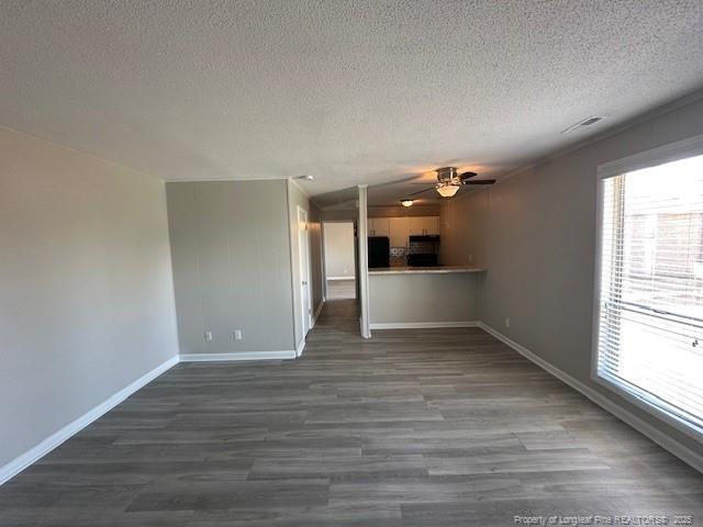 5858 Century Oaks Dr in Fayetteville, NC - Building Photo