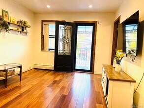 62-54 Dry Harbor Rd in Queens, NY - Building Photo - Building Photo