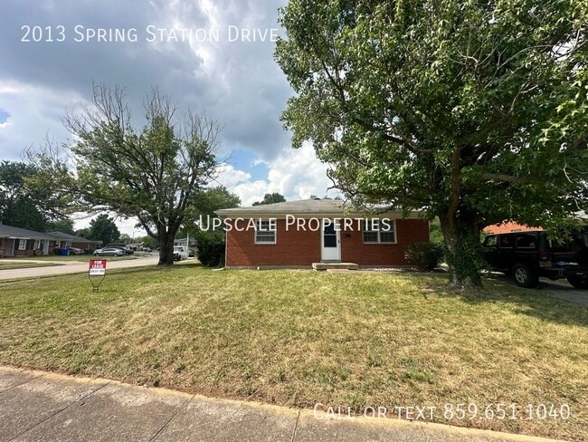 2013 Spring Station Dr in Lexington, KY - Building Photo - Building Photo