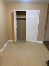 35401 Hickory Woods Ln, Unit 35401 Hickory woods ln in Clinton Township, MI - Building Photo - Building Photo