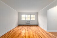 Monmouth Village in Freehold, NJ - Building Photo - Interior Photo