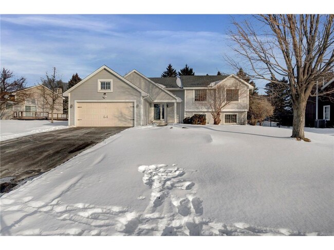 property at 513 Tyne Ln