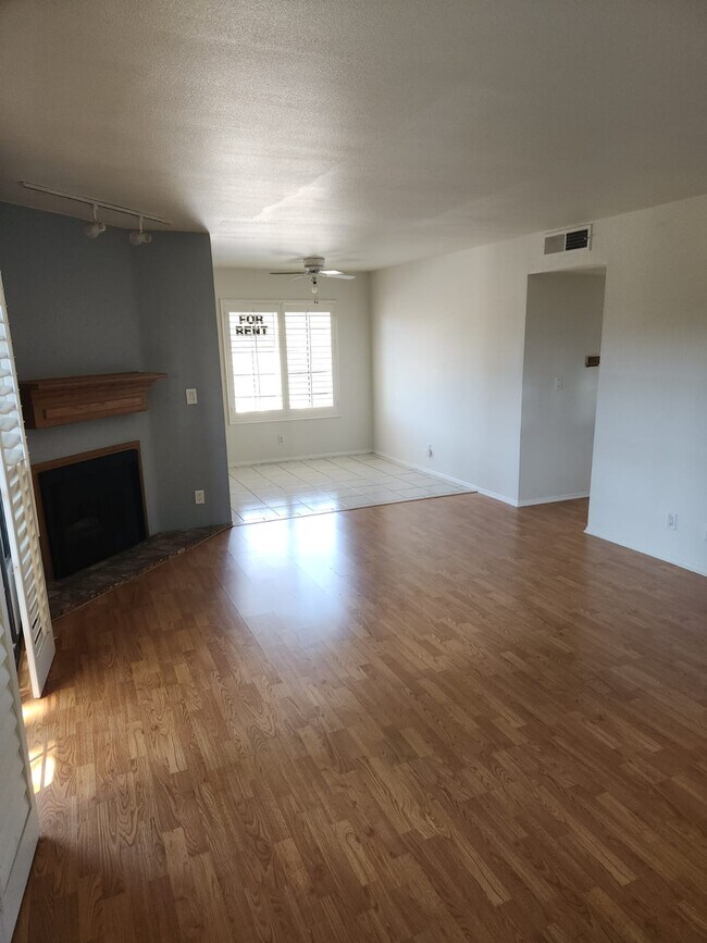 10220 De Soto Ave Rentals in Chatsworth, CA