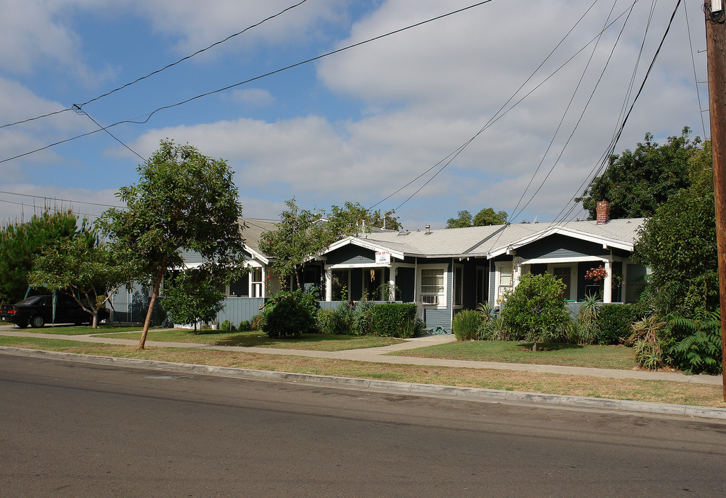 134-152 S Pixley St in Orange, CA - Building Photo