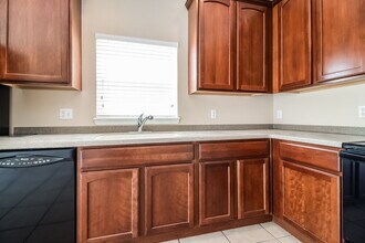 4316 Creeks Run Blvd in Kissimmee, FL - Building Photo - Building Photo