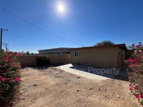 422 Rosa Parks Rd in Palm Springs, CA - Building Photo - Building Photo