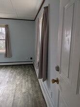 26 Virginia Ave, Unit 1st floor right in Woonsocket, RI - Building Photo - Building Photo