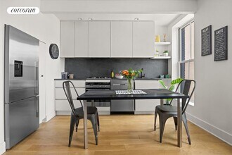 23 N Elliott Pl in Brooklyn, NY - Building Photo - Building Photo
