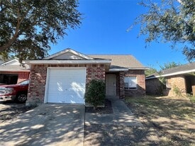 7740 Ellis Dr in Missouri City, TX - Building Photo