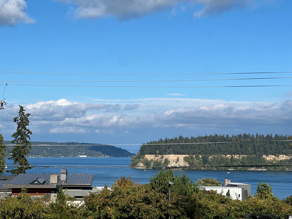 5816 Reid Dr NW in Gig Harbor, WA - Building Photo