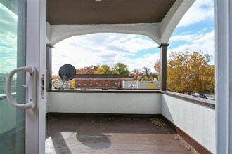 2905 Garrison Blvd in Baltimore, MD - Foto de edificio - Building Photo