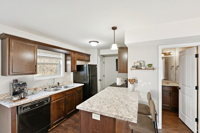 1758 Spring Water in Clarksville, TN - Building Photo - Building Photo