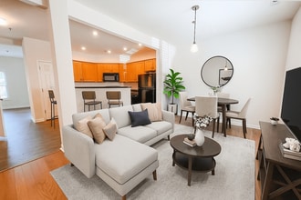 Chapman's Retreat in Spring Hill, TN - Foto de edificio - Building Photo