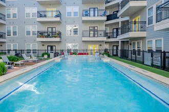 Arrive West End in Dallas, TX - Foto de edificio - Building Photo