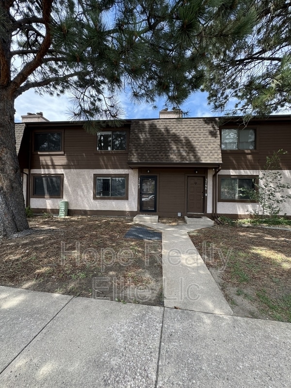 property at 3762 Oro Blanco Dr