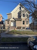 279 Heberton Ave in Staten Island, NY - Building Photo