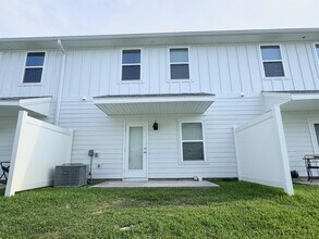 15 Redbird Lp in Destin, FL - Building Photo - Building Photo