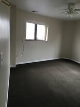 4606 Old Grand Ave in Gurnee, IL - Foto de edificio - Building Photo