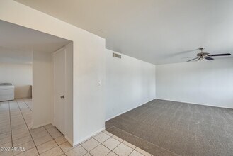 10424 N 38th Dr in Phoenix, AZ - Building Photo - Building Photo