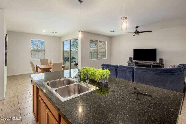 7329 N 123rd Dr in Glendale, AZ - Building Photo - Building Photo