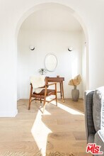 3611 1/2 Bellevue Ave in Los Angeles, CA - Building Photo - Building Photo