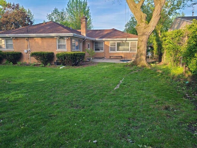 9624 Karlov Ave in Skokie, IL - Building Photo - Building Photo