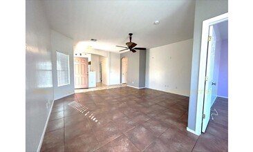 1037 S Speckled Stone Way in Tucson, AZ - Building Photo - Building Photo