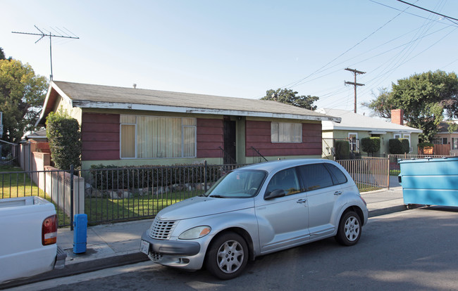 4640 Elizabeth St in Bell, CA - Building Photo - Building Photo