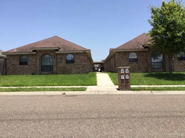 property at 1805 S Horse St