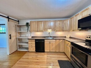 95 Maple St in Malden, MA - Building Photo - Building Photo