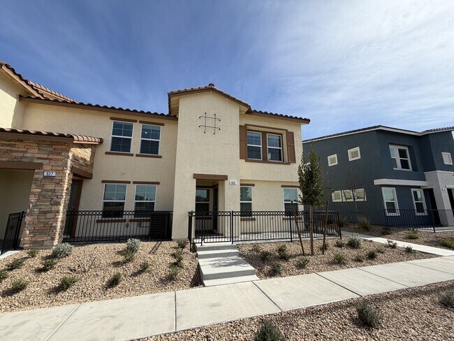 925 Violet Heron St in Henderson, NV - Building Photo - Building Photo
