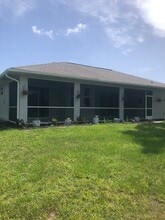 7252 Perennial Rd in North Port, FL - Foto de edificio - Building Photo