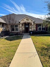 220 Derek Ln in Jarrell, TX - Building Photo - Building Photo