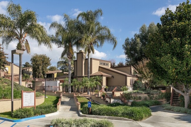 Don Miguel Apartments in Rancho Cucamonga, CA - Foto de edificio - Building Photo