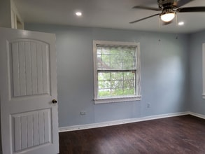 3325 Tampa St in Houston, TX - Building Photo - Building Photo