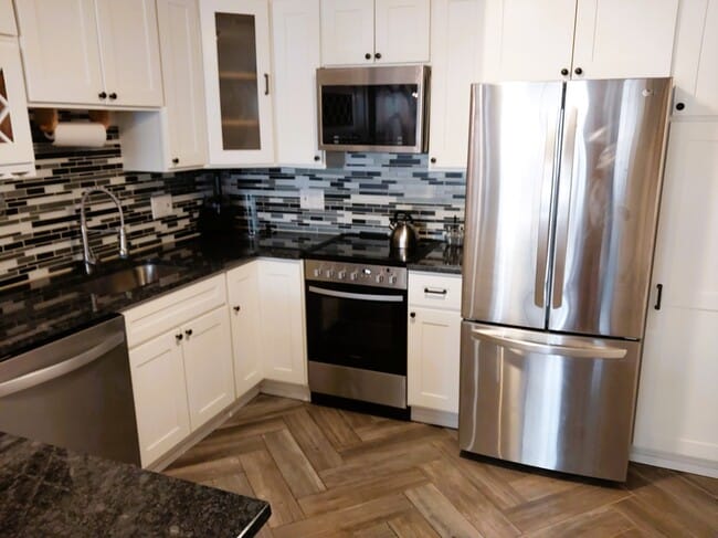 2192 Massachusetts Ave, Unit G4 in Cambridge, MA - Foto de edificio - Building Photo