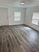 127 A E Woodrow St in Gallatin, TN - Foto de edificio - Building Photo