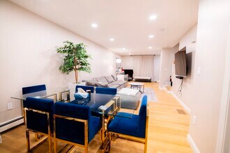 2 Turning Mill Ln in Quincy, MA - Building Photo - Building Photo